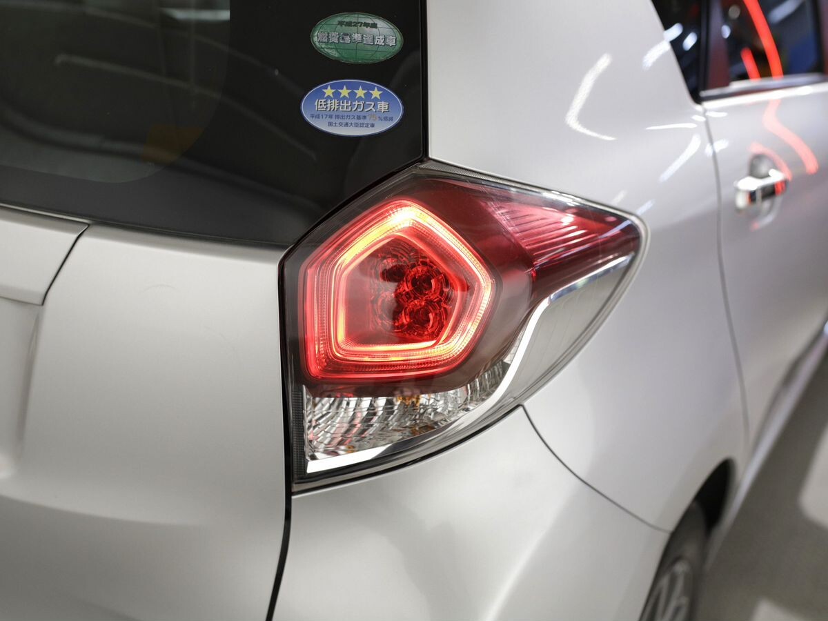 Toyota Ractis 2015 - фото автомобиля