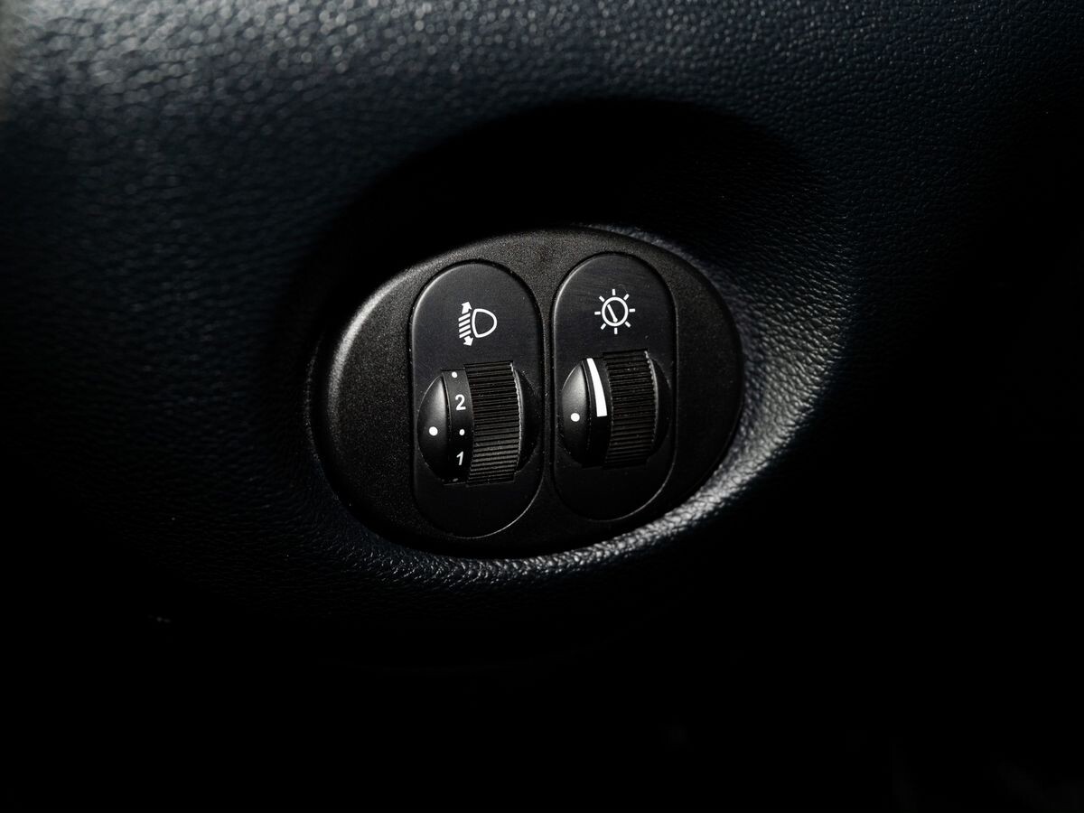 Lada (ВАЗ) Niva Travel 2024 - фото автомобиля