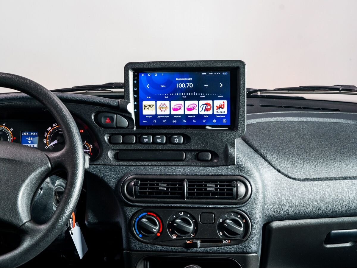 Lada (ВАЗ) Niva Travel 2024 - фото автомобиля