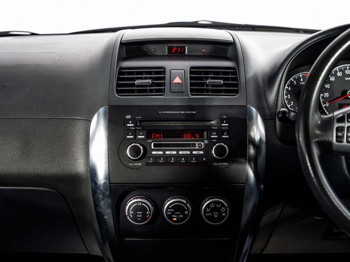 Suzuki SX4 2006 - фото автомобиля