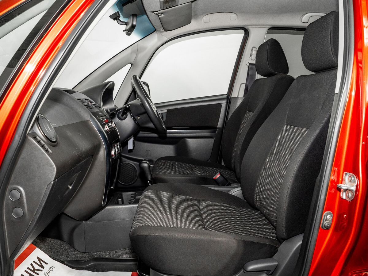 Suzuki SX4 2006 - фото автомобиля
