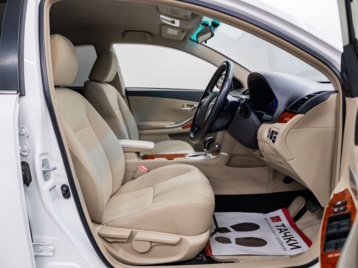 Toyota Premio 2014 - фото автомобиля