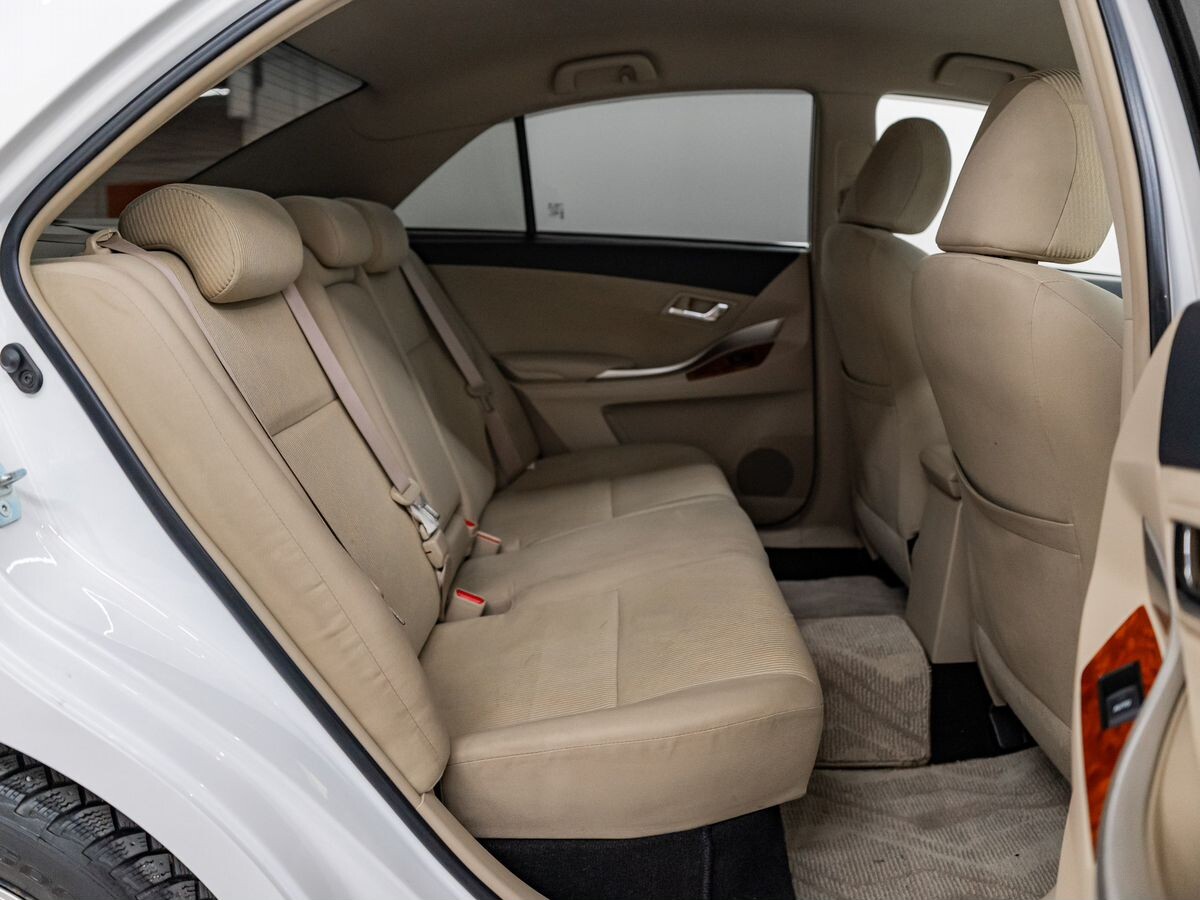 Toyota Premio 2014 - фото автомобиля