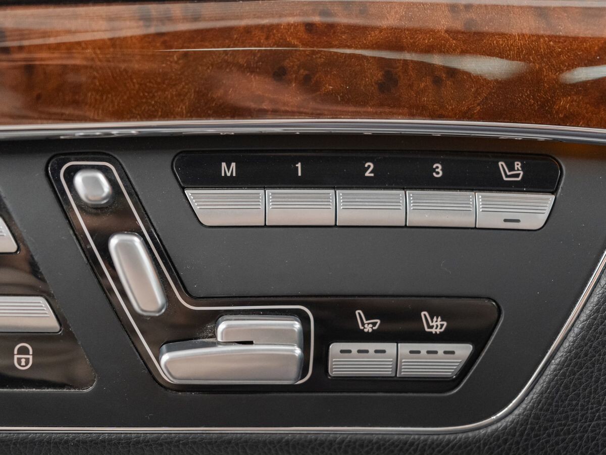 Mercedes-Benz S-Класс 2008 - фото автомобиля