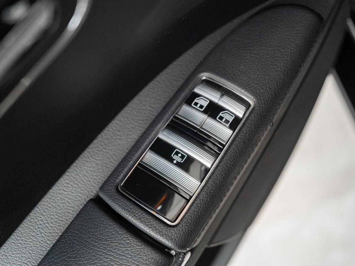 Mercedes-Benz S-Класс 2008 - фото автомобиля