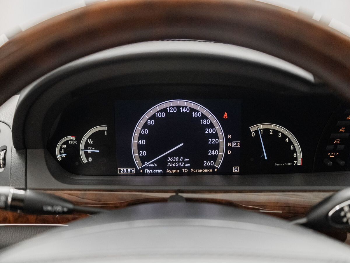 Mercedes-Benz S-Класс 2008 - фото автомобиля