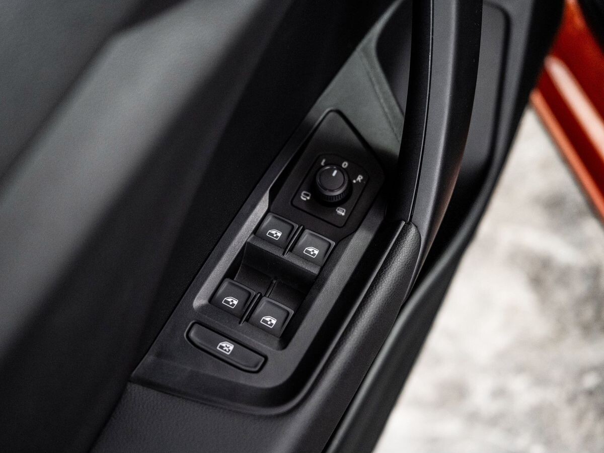 Volkswagen Taos 2021 - фото автомобиля