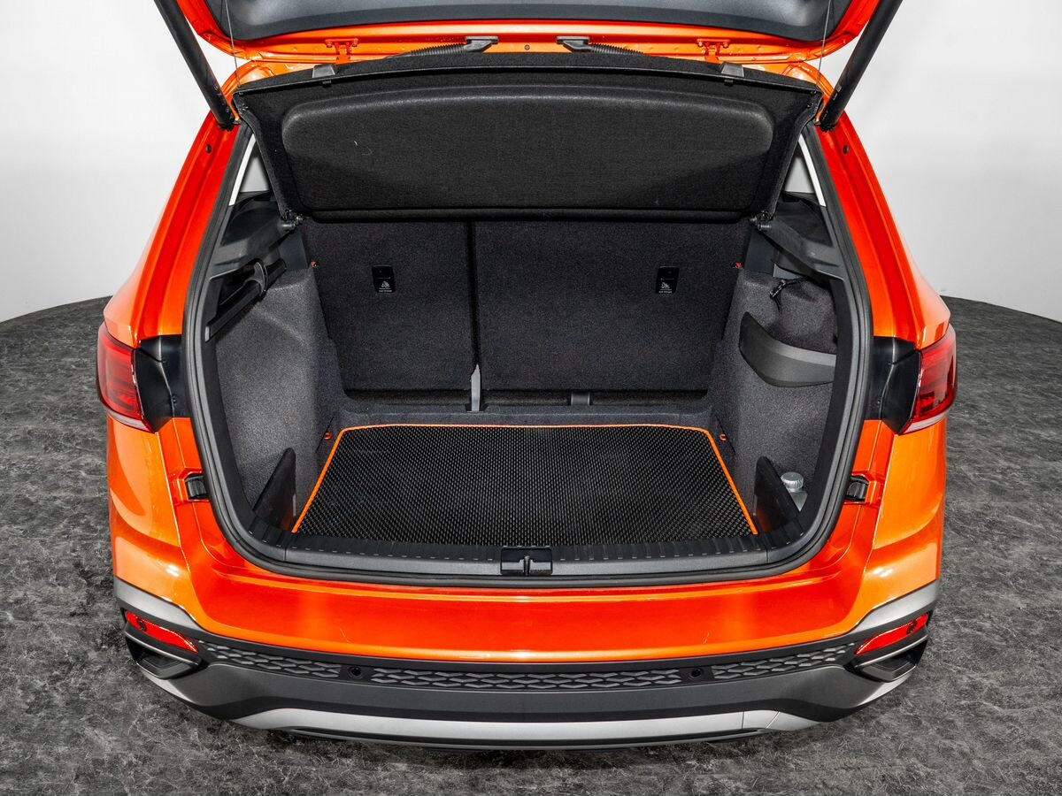 Volkswagen Taos 2021 - фото автомобиля