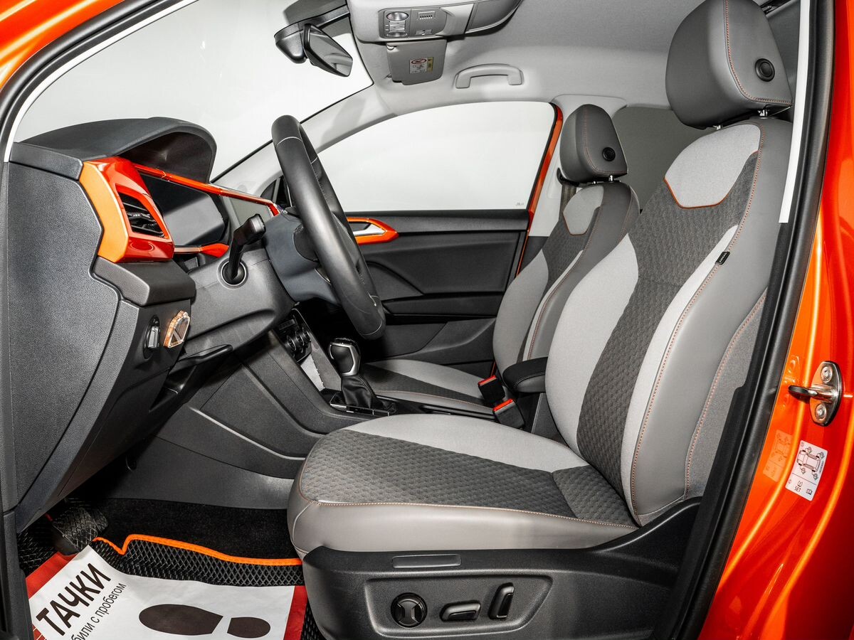 Volkswagen Taos 2021 - фото автомобиля