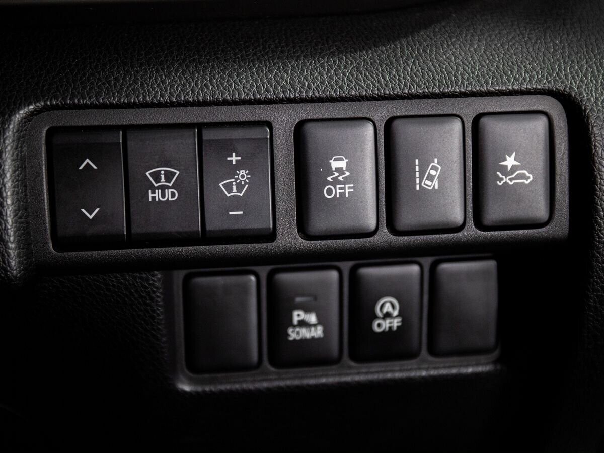 Mitsubishi Eclipse Cross 2018 - фото автомобиля