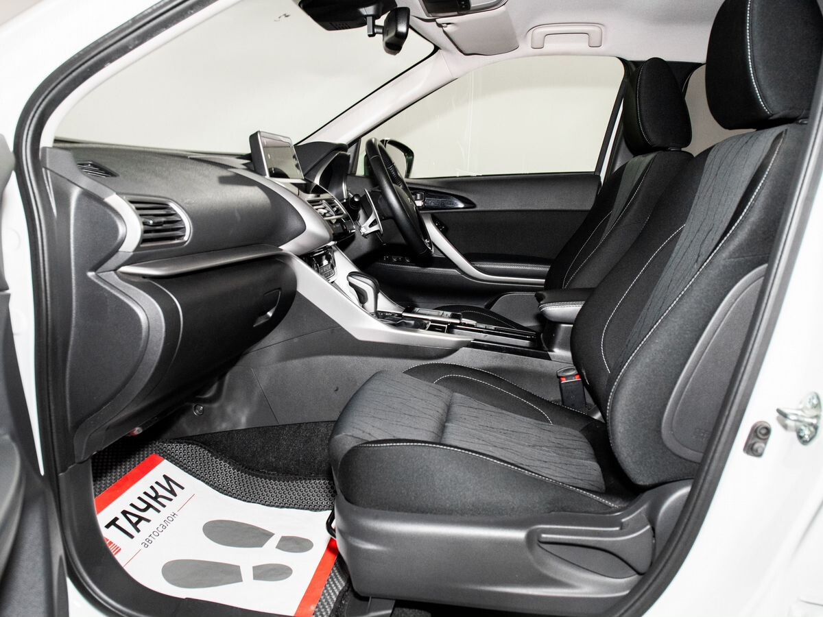 Mitsubishi Eclipse Cross 2018 - фото автомобиля