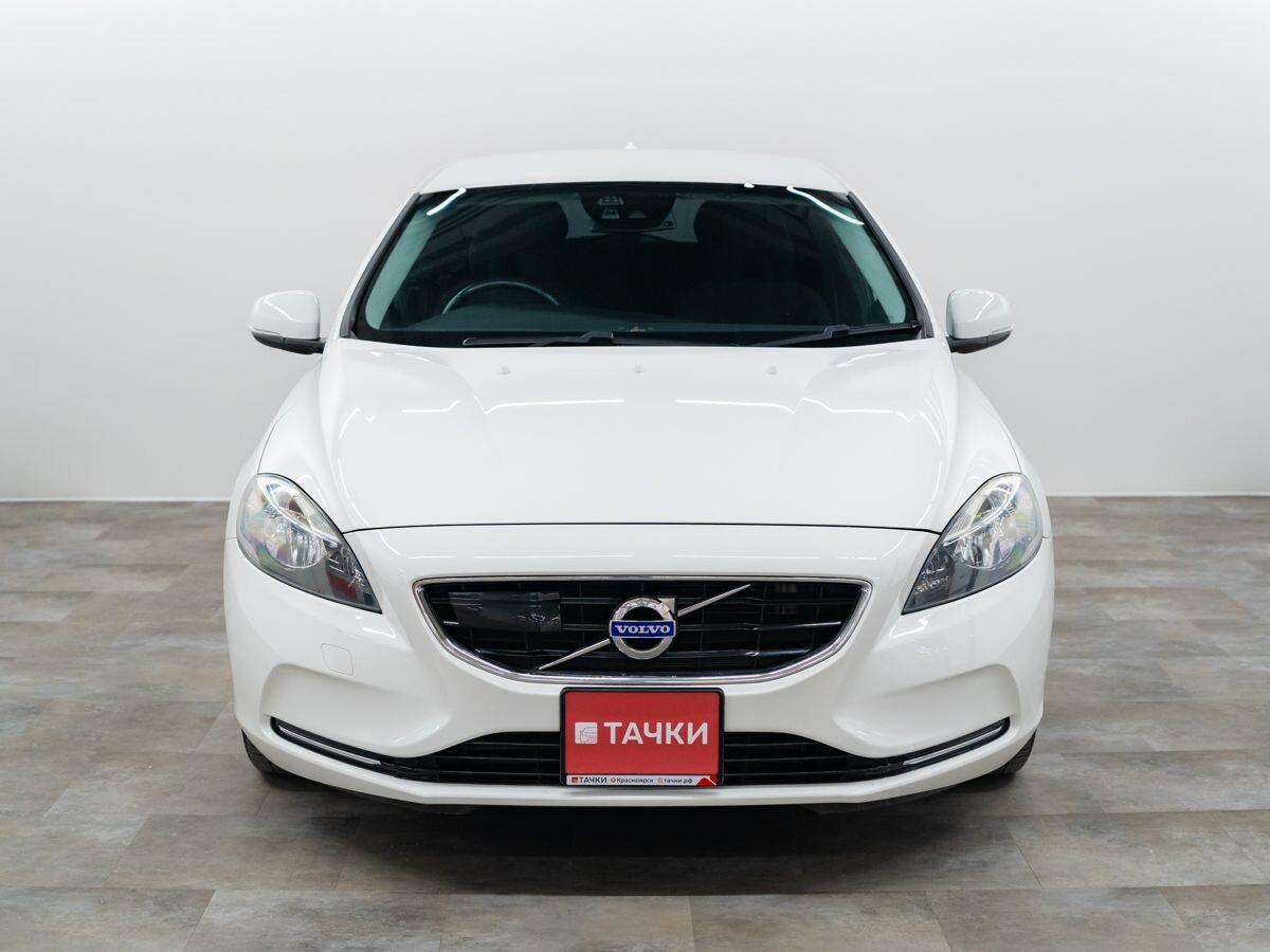 Volvo V40 2013 - фото автомобиля