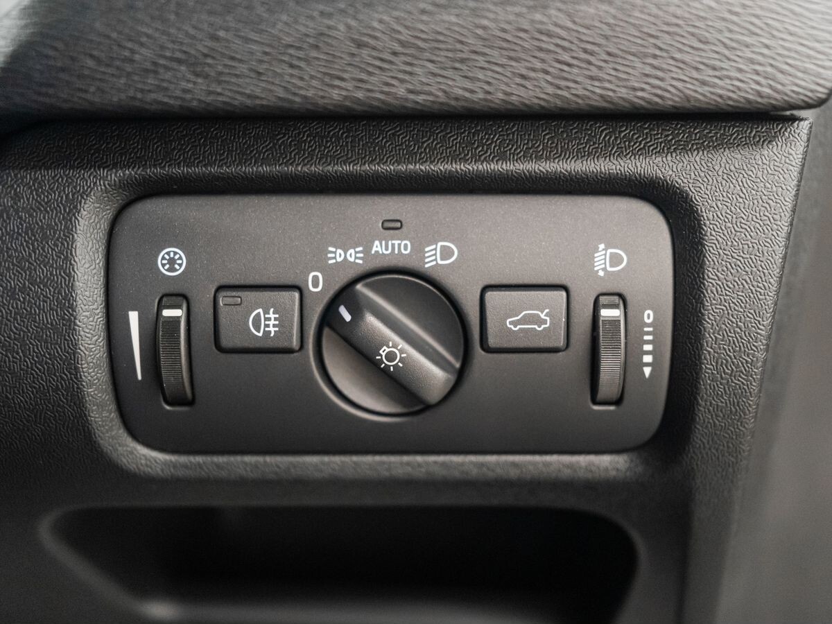 Volvo V40 2013 - фото автомобиля