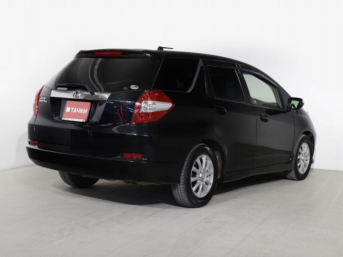 Honda Fit Shuttle 2012 - фото автомобиля