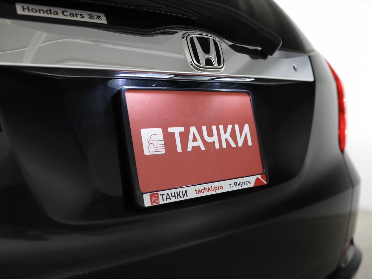 Honda Fit Shuttle 2012 - фото автомобиля