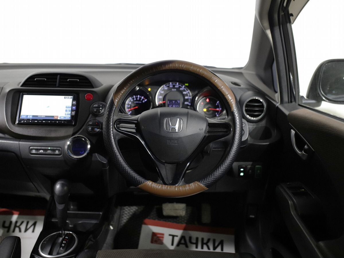 Honda Fit Shuttle 2012 - фото автомобиля