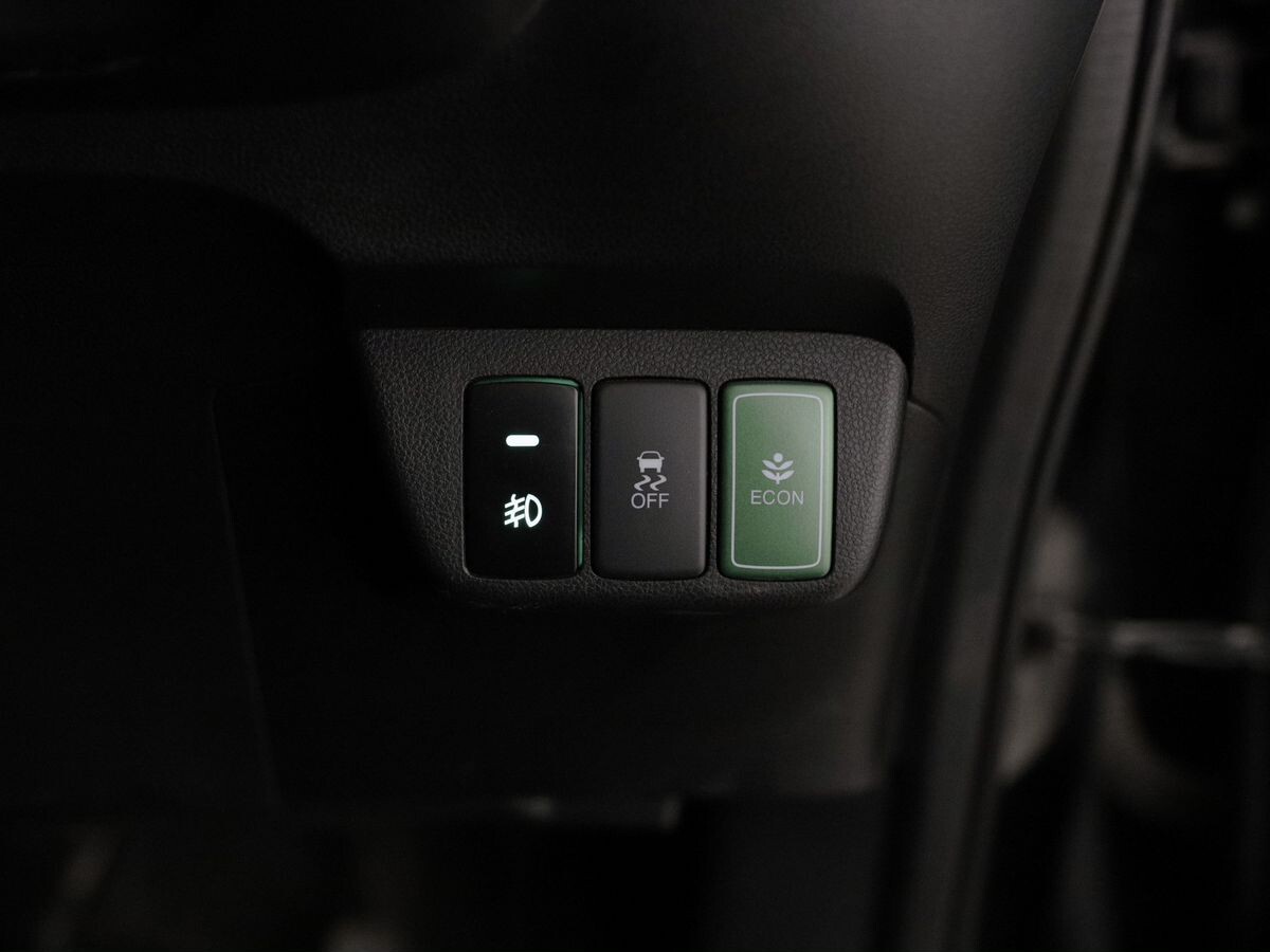 Honda Fit Shuttle 2012 - фото автомобиля