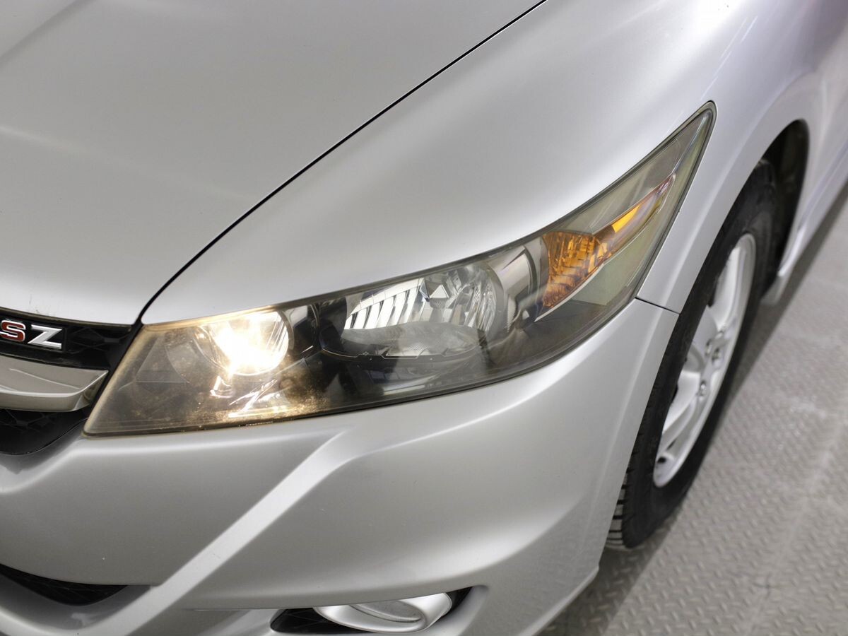 Honda Stream 2011 - фото автомобиля