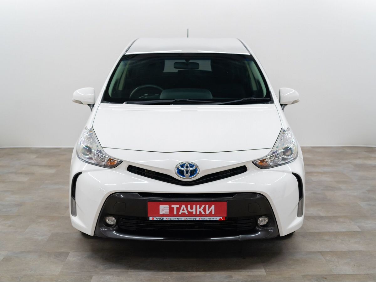 Toyota Prius Alpha 2016 - фото автомобиля