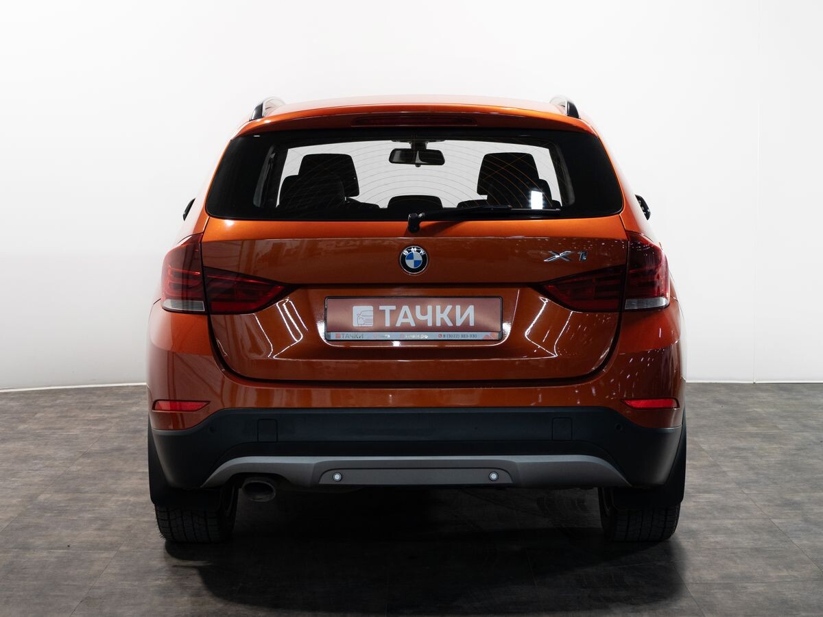 BMW X1 2013 - фото автомобиля