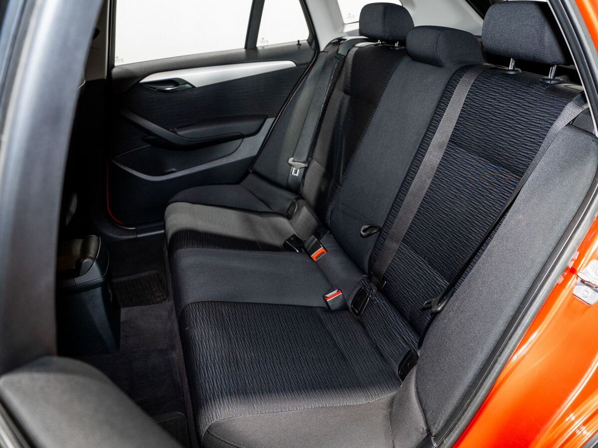 BMW X1 2013 - фото автомобиля