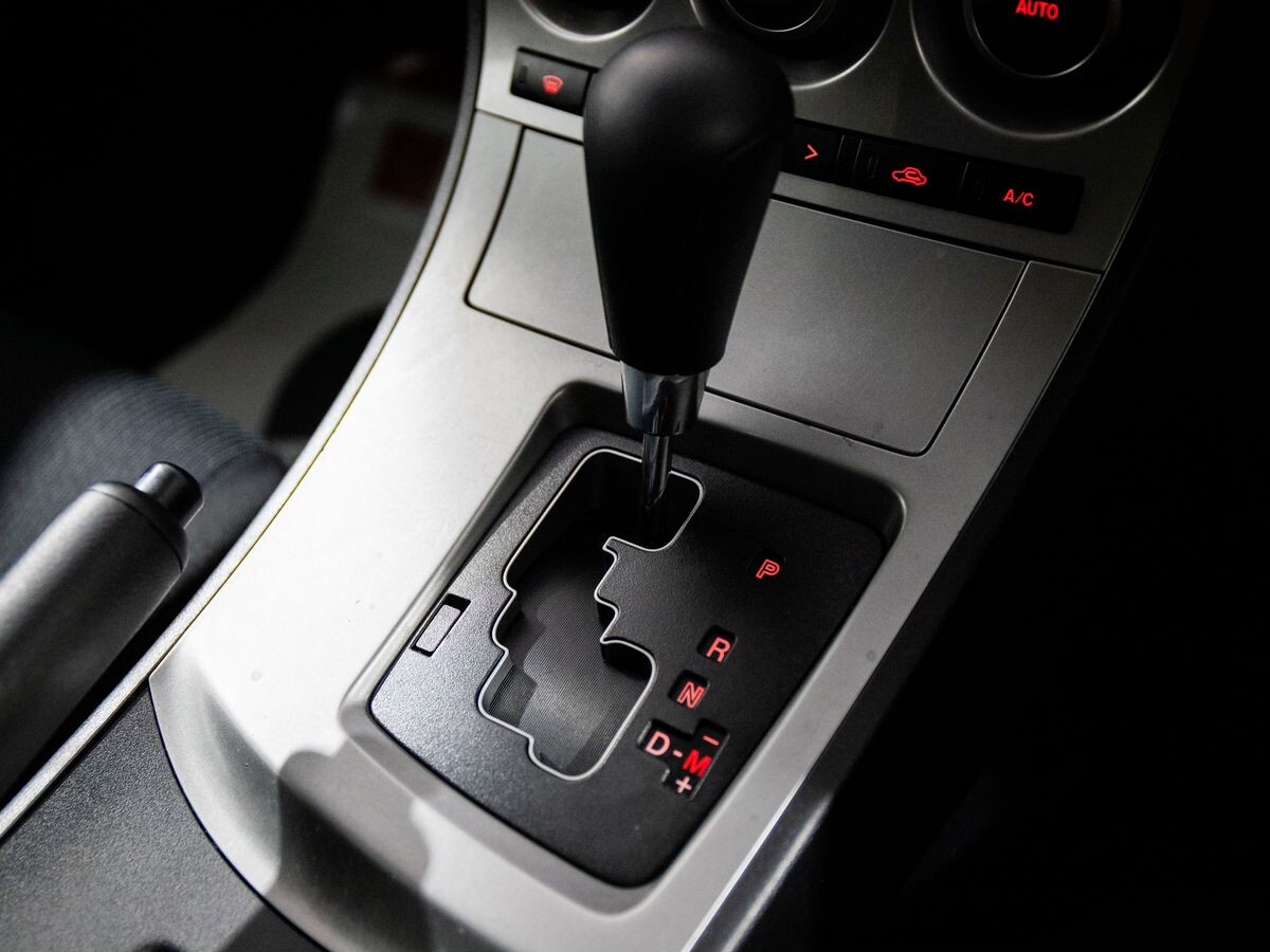 Mazda Axela 2011 - фото автомобиля