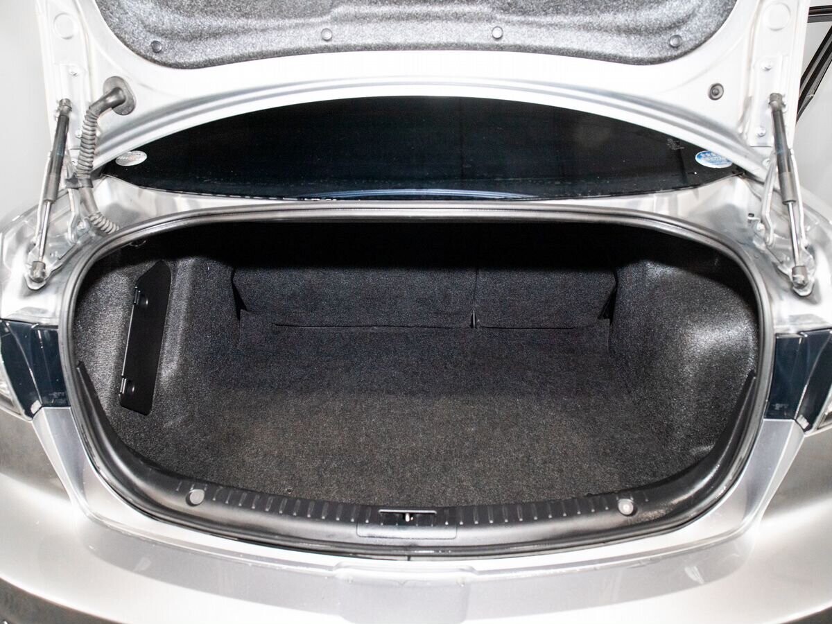 Mazda Axela 2011 - фото автомобиля