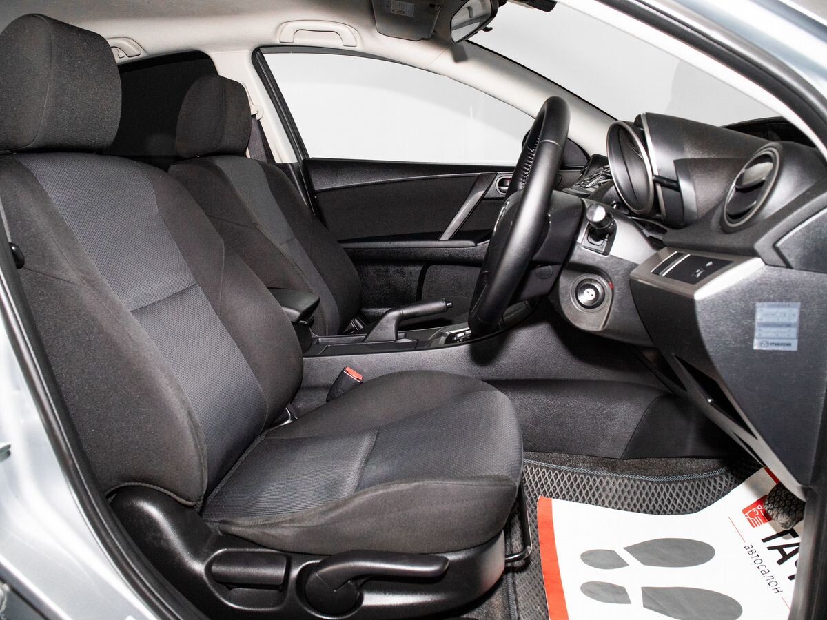 Mazda Axela 2011 - фото автомобиля