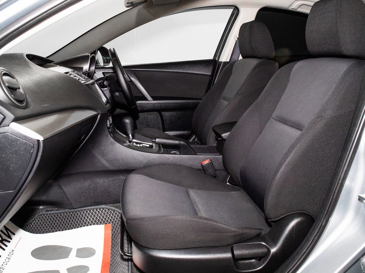 Mazda Axela 2011 - фото автомобиля