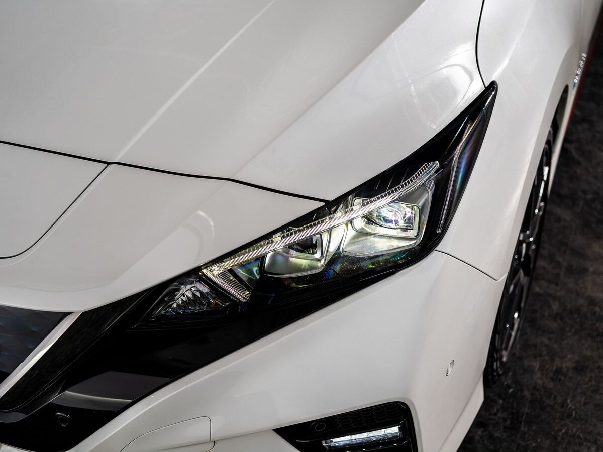 Nissan Leaf 2018 - фото автомобиля