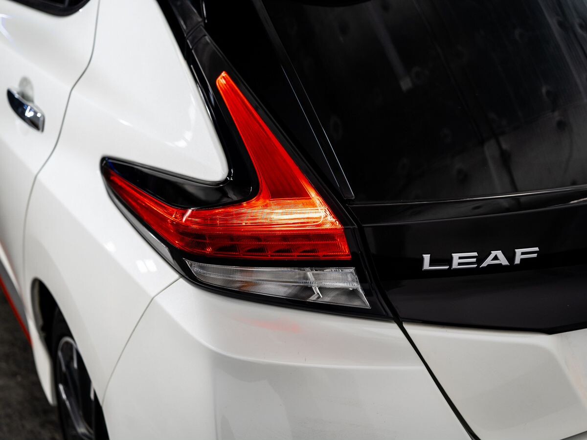 Nissan Leaf 2018 - фото автомобиля