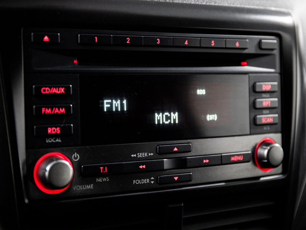 Subaru Impreza 2010 - фото автомобиля