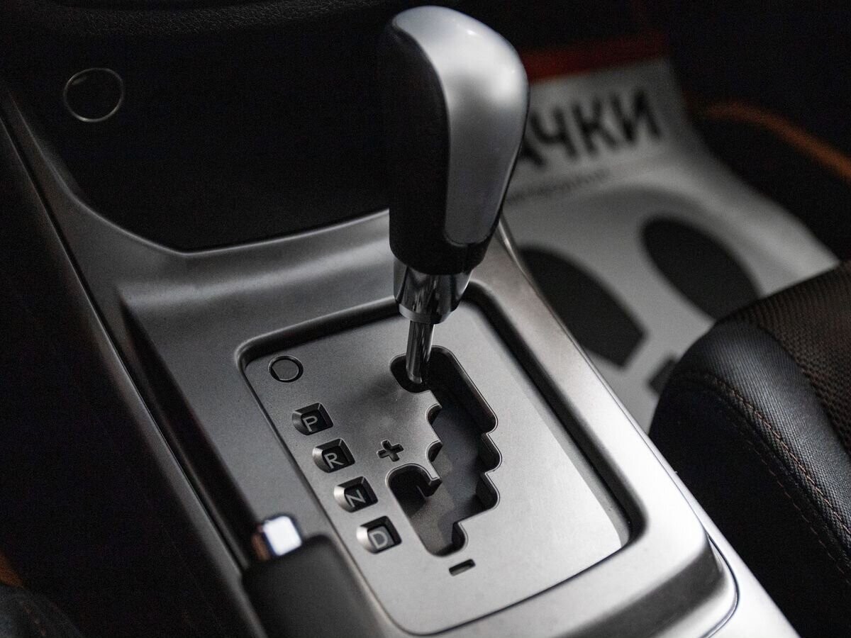 Subaru Impreza 2010 - фото автомобиля