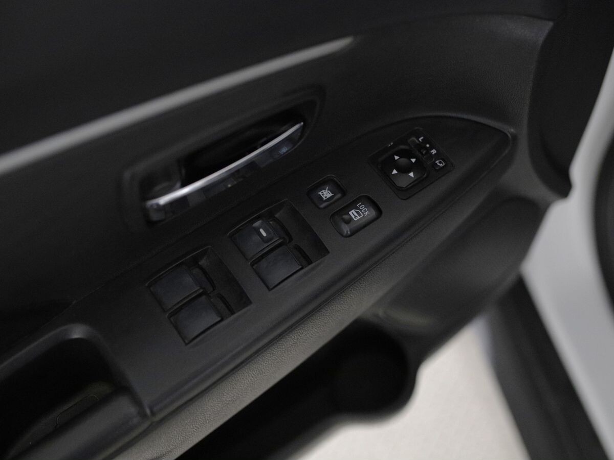 Mitsubishi ASX 2012 - фото автомобиля