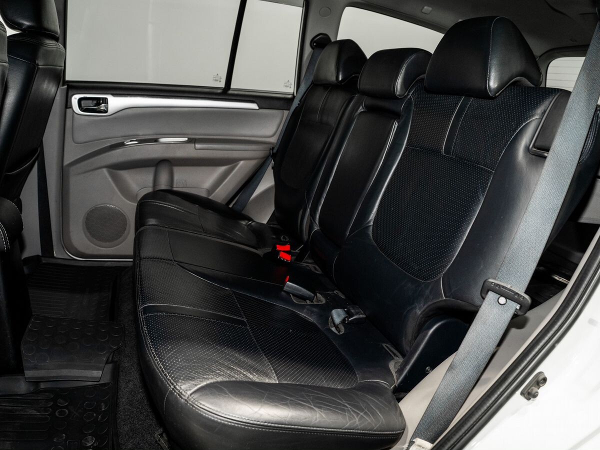 Mitsubishi Pajero Sport 2013 - фото автомобиля