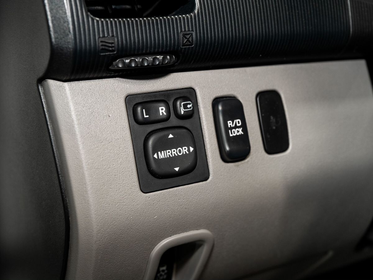 Mitsubishi Pajero Sport 2013 - фото автомобиля