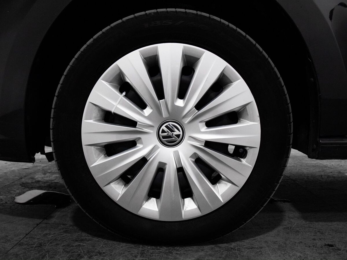 Volkswagen Polo 2017 - фото автомобиля