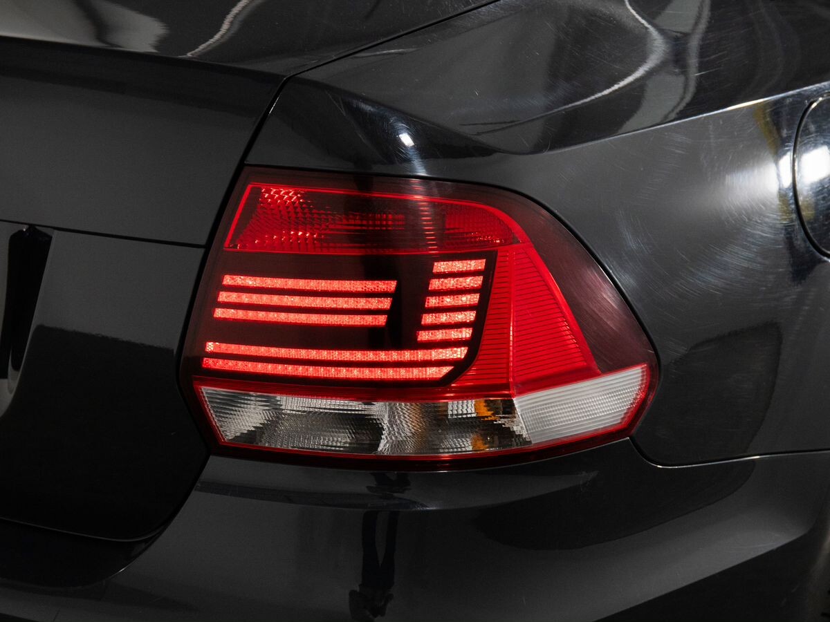 Volkswagen Polo 2017 - фото автомобиля