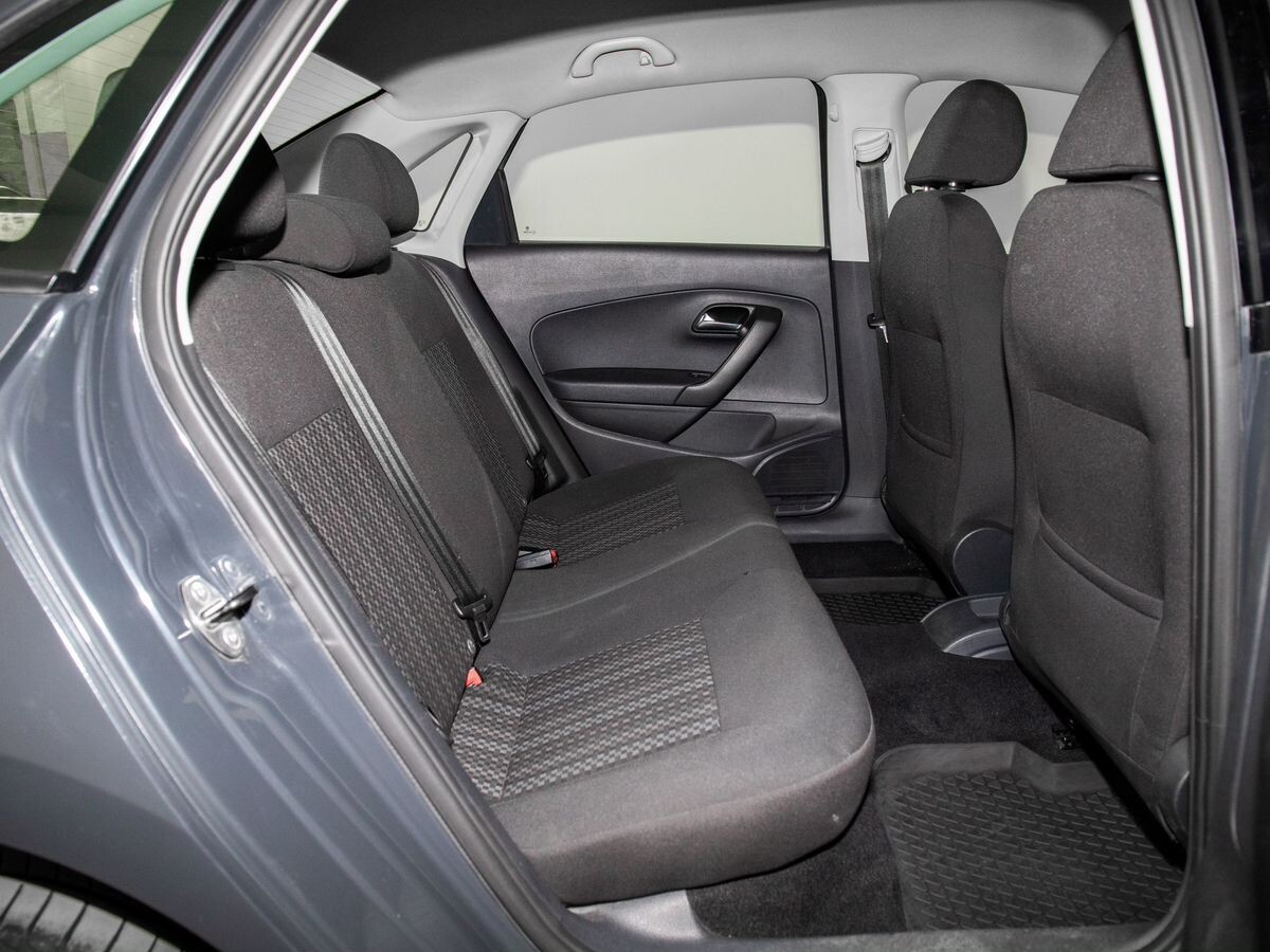 Volkswagen Polo 2017 - фото автомобиля