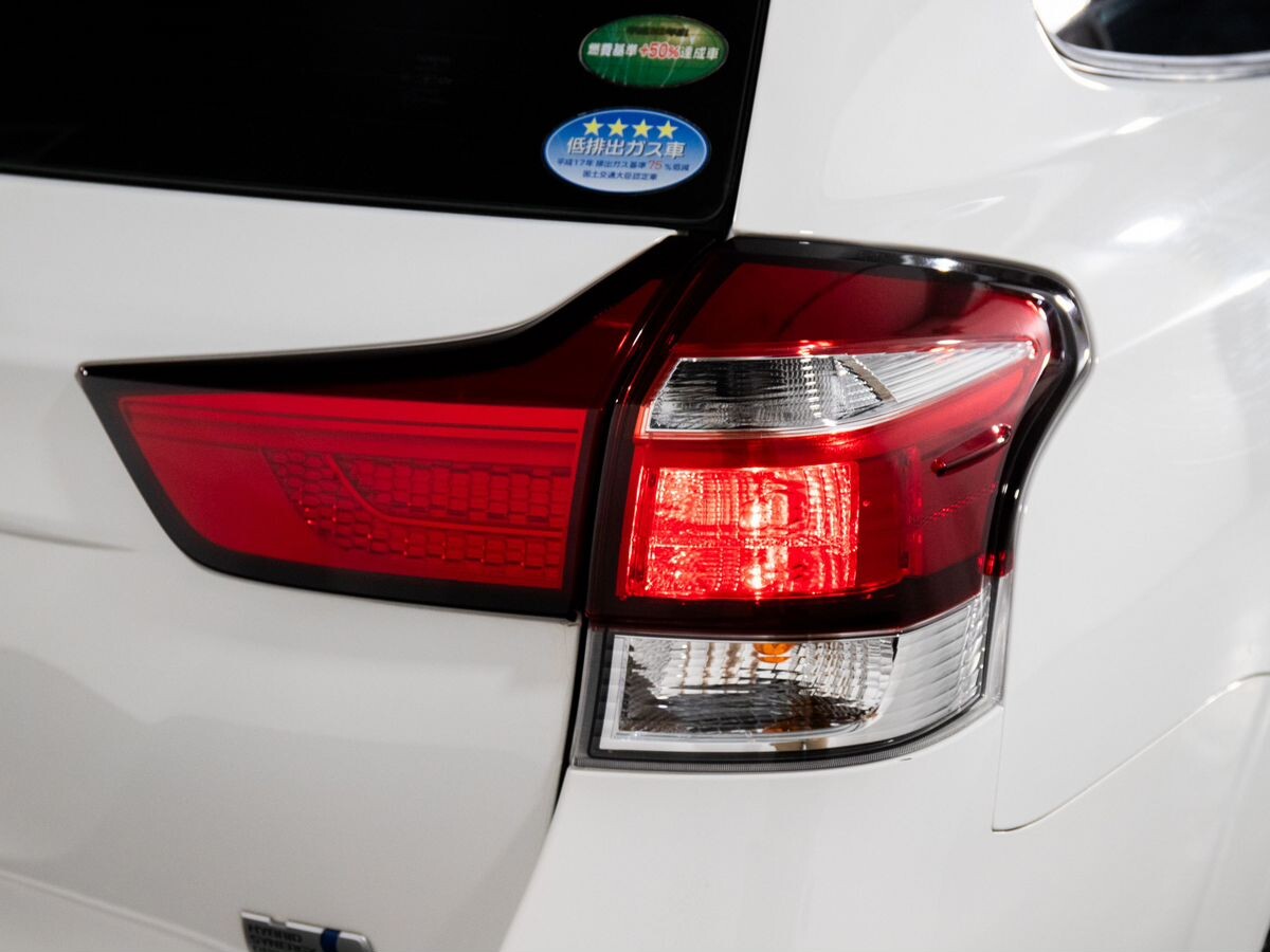 Toyota Corolla 2019 - фото автомобиля