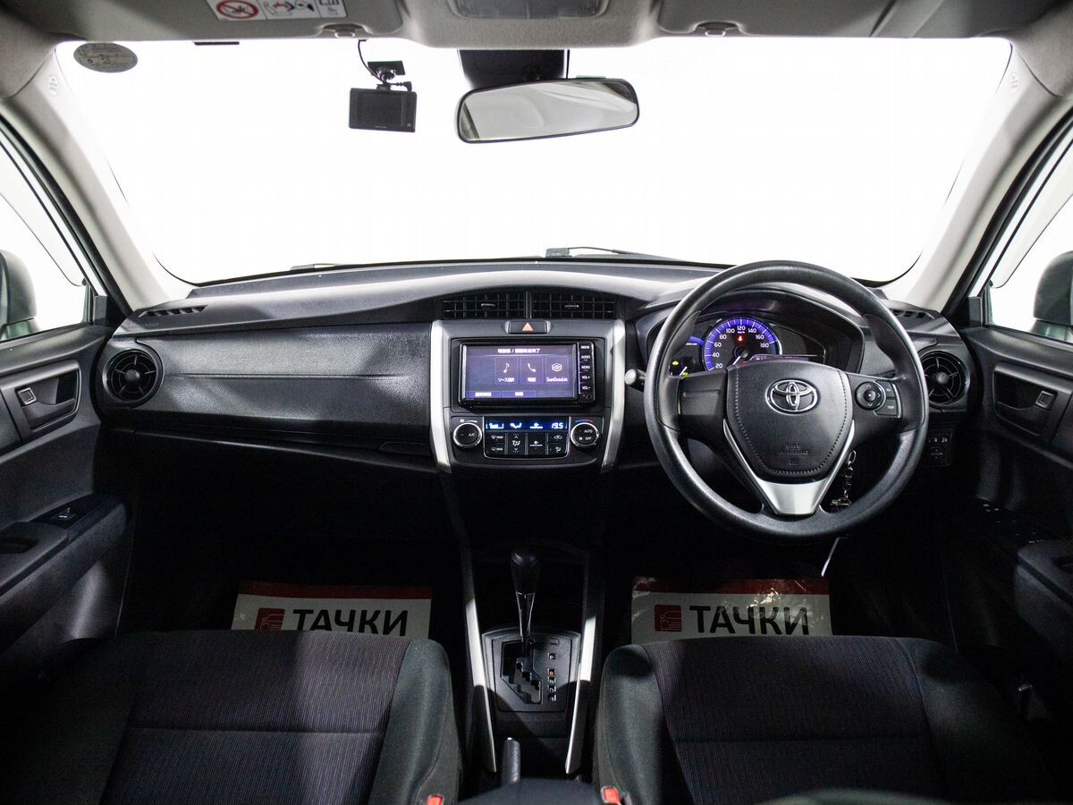 Toyota Corolla 2019 - фото автомобиля