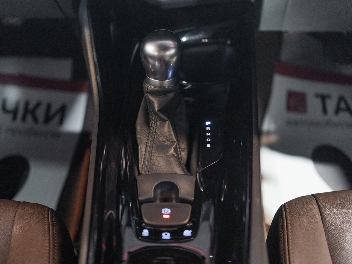 Toyota C-HR 2017 - фото автомобиля