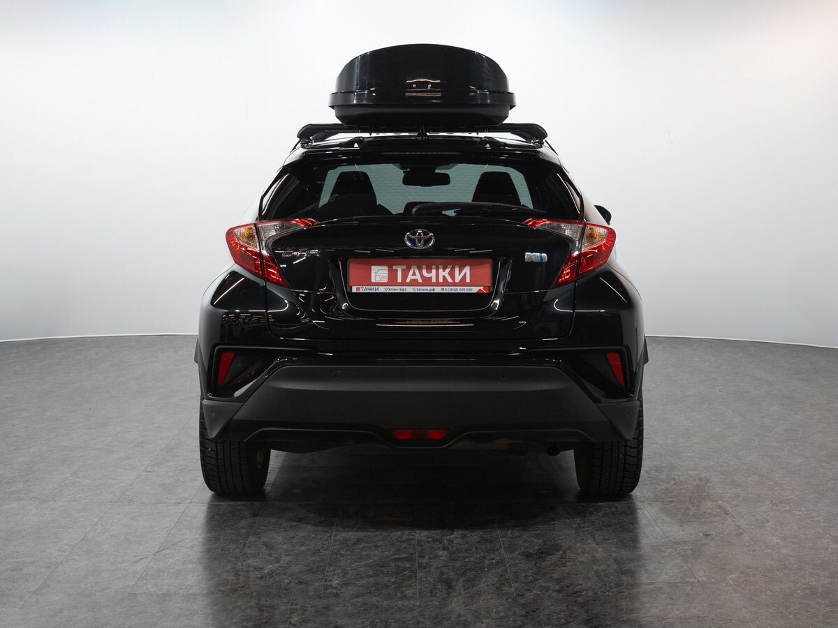 Toyota C-HR 2017 - фото автомобиля