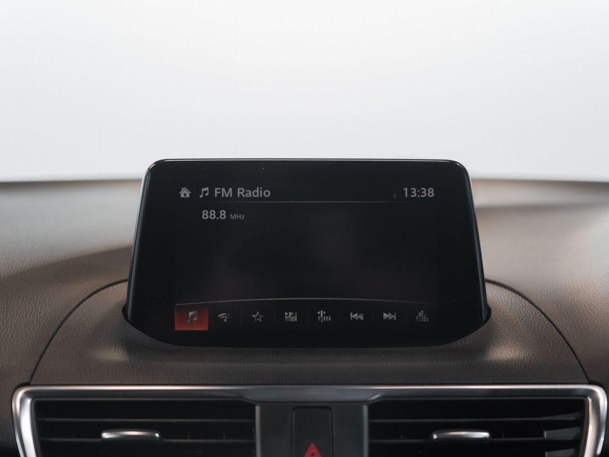 Mazda Axela 2016 - фото автомобиля