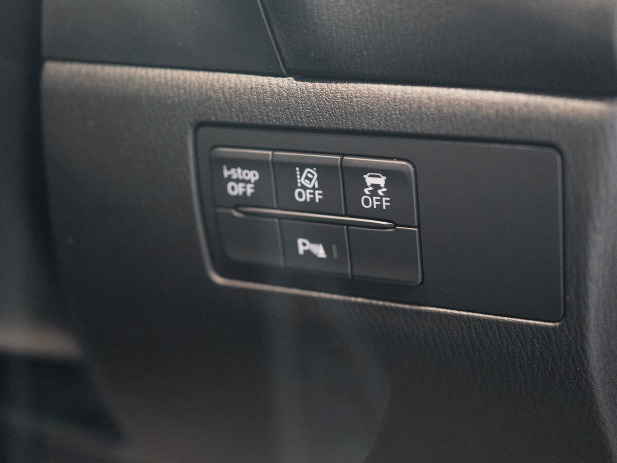 Mazda Axela 2016 - фото автомобиля