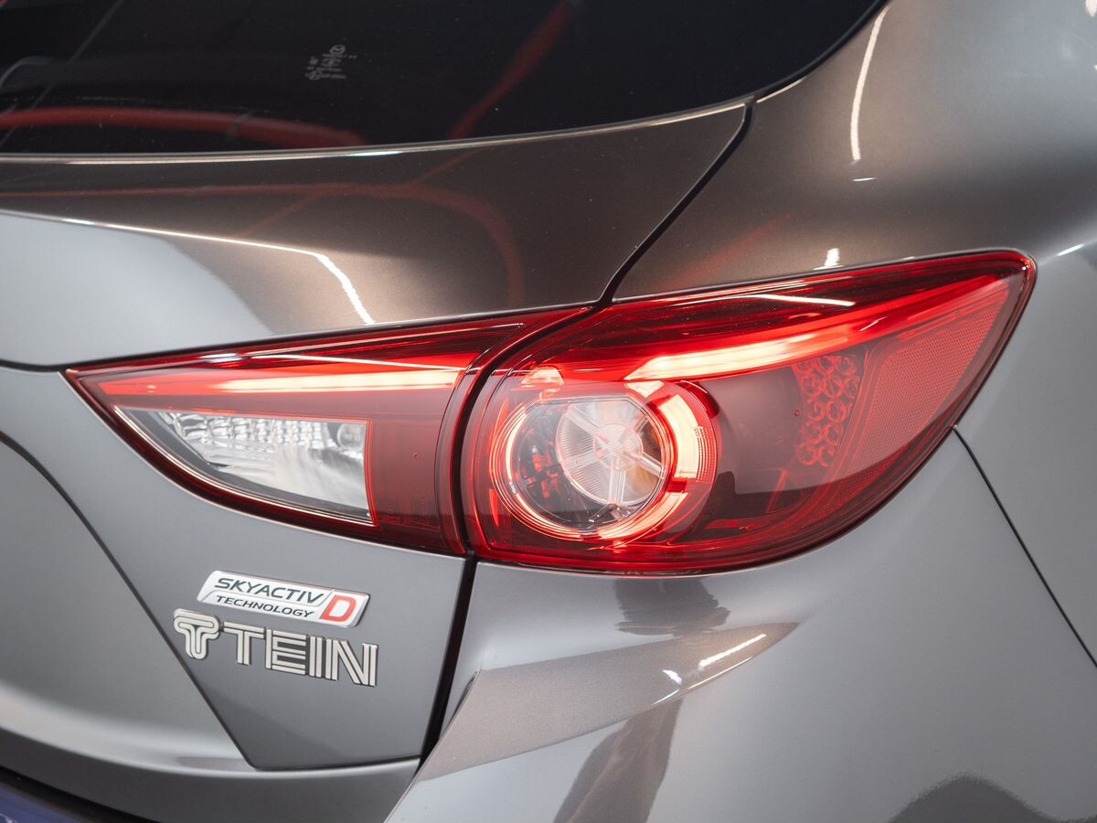 Mazda Axela 2016 - фото автомобиля