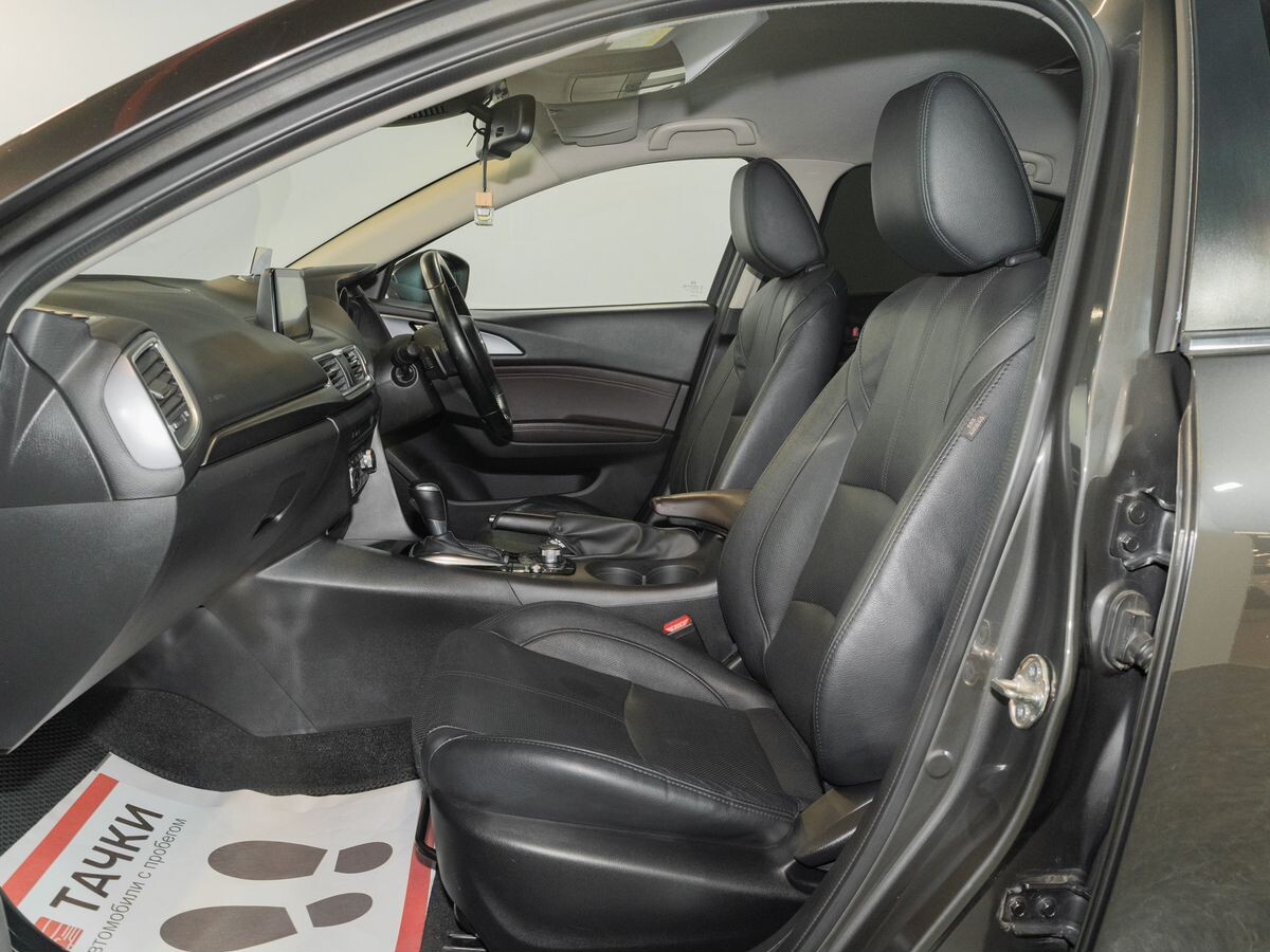 Mazda Axela 2016 - фото автомобиля