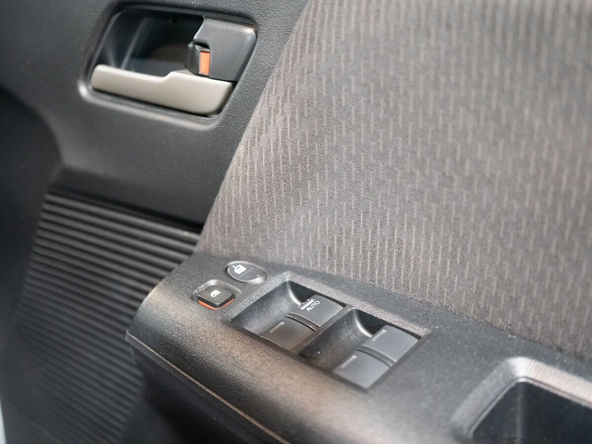 Honda Freed 2012 - фото автомобиля