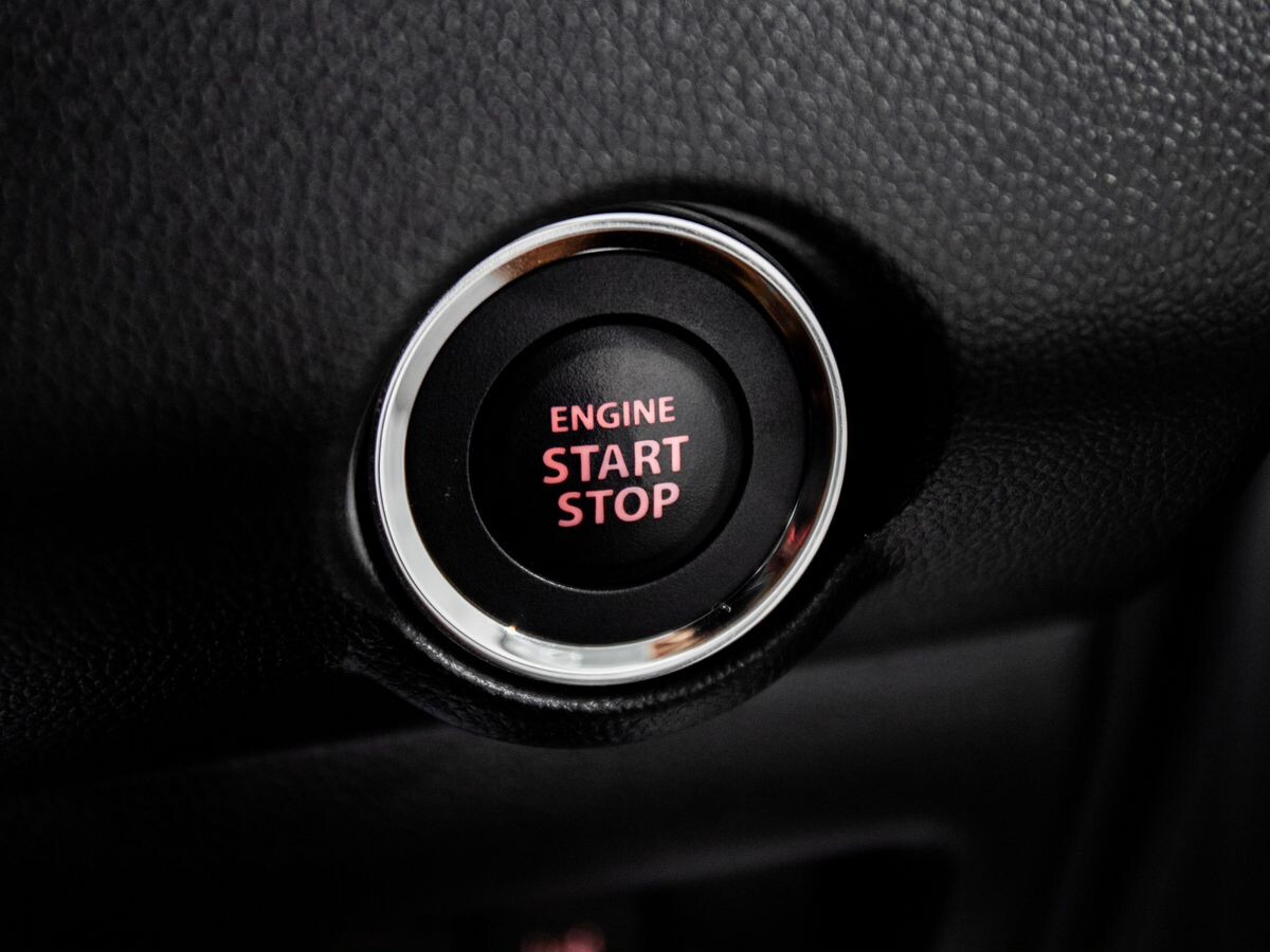 Suzuki Swift 2018 - фото автомобиля