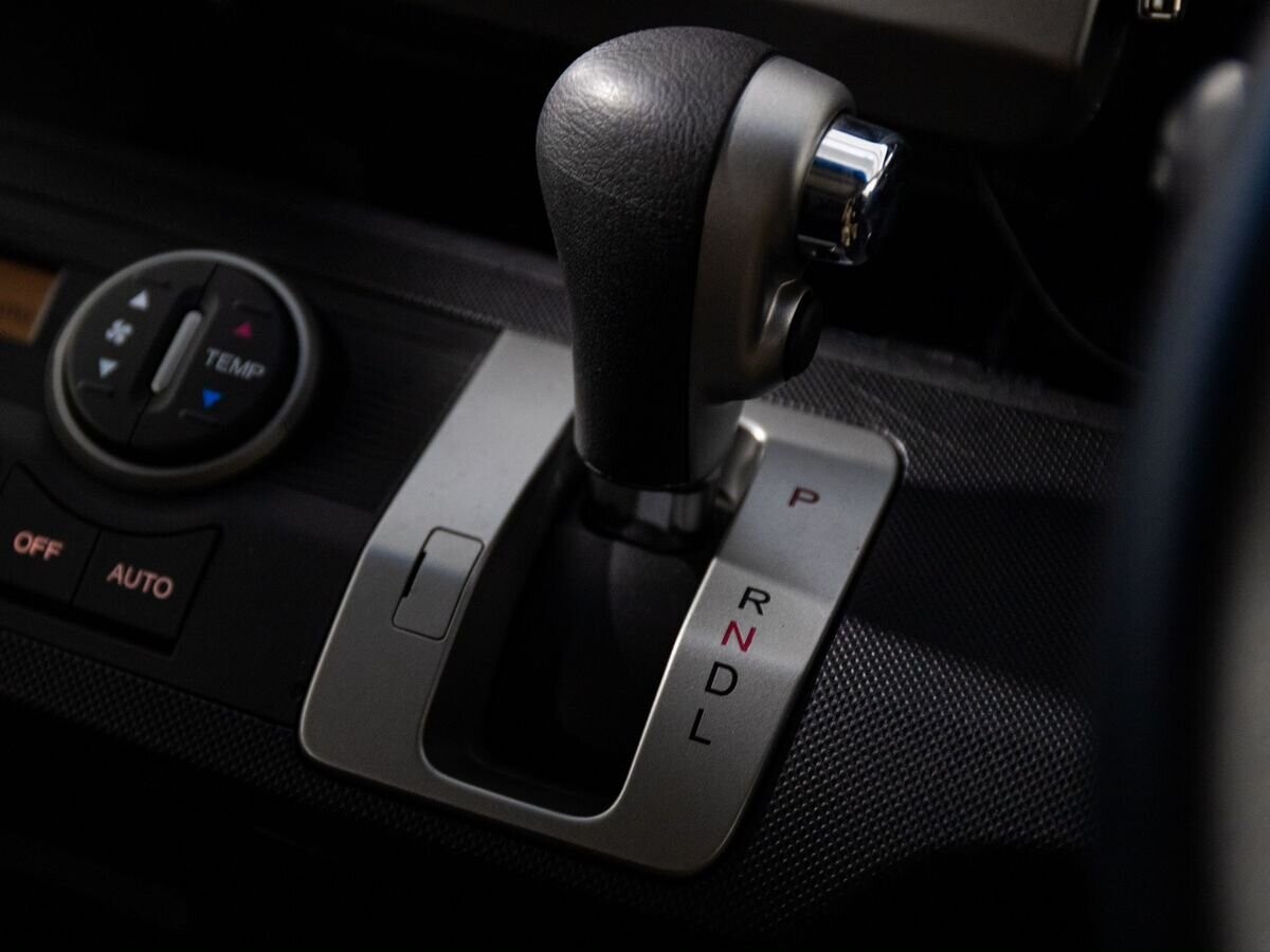 Honda Freed 2011 - фото автомобиля